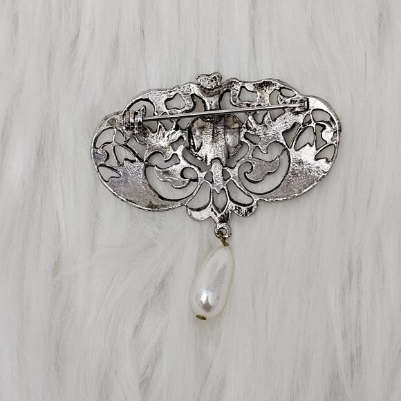 Vintage Silver Tone Filigree Victorian Pearl Drop Crystal Pin Brooch - Picture 3 of 5